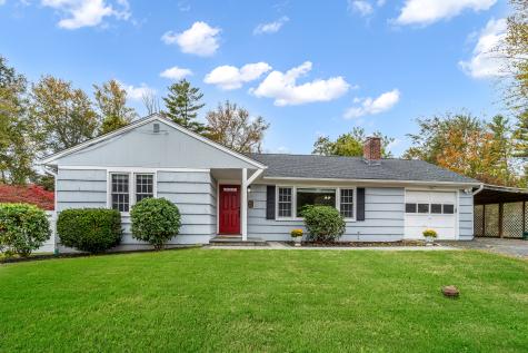 5 Fleetwood Drive Newtown CT 06482