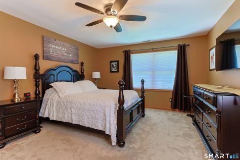 12 Big Spruce Lane West Haven CT 06516
