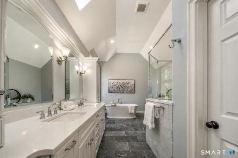 6 Timothy Way Avon CT 06001