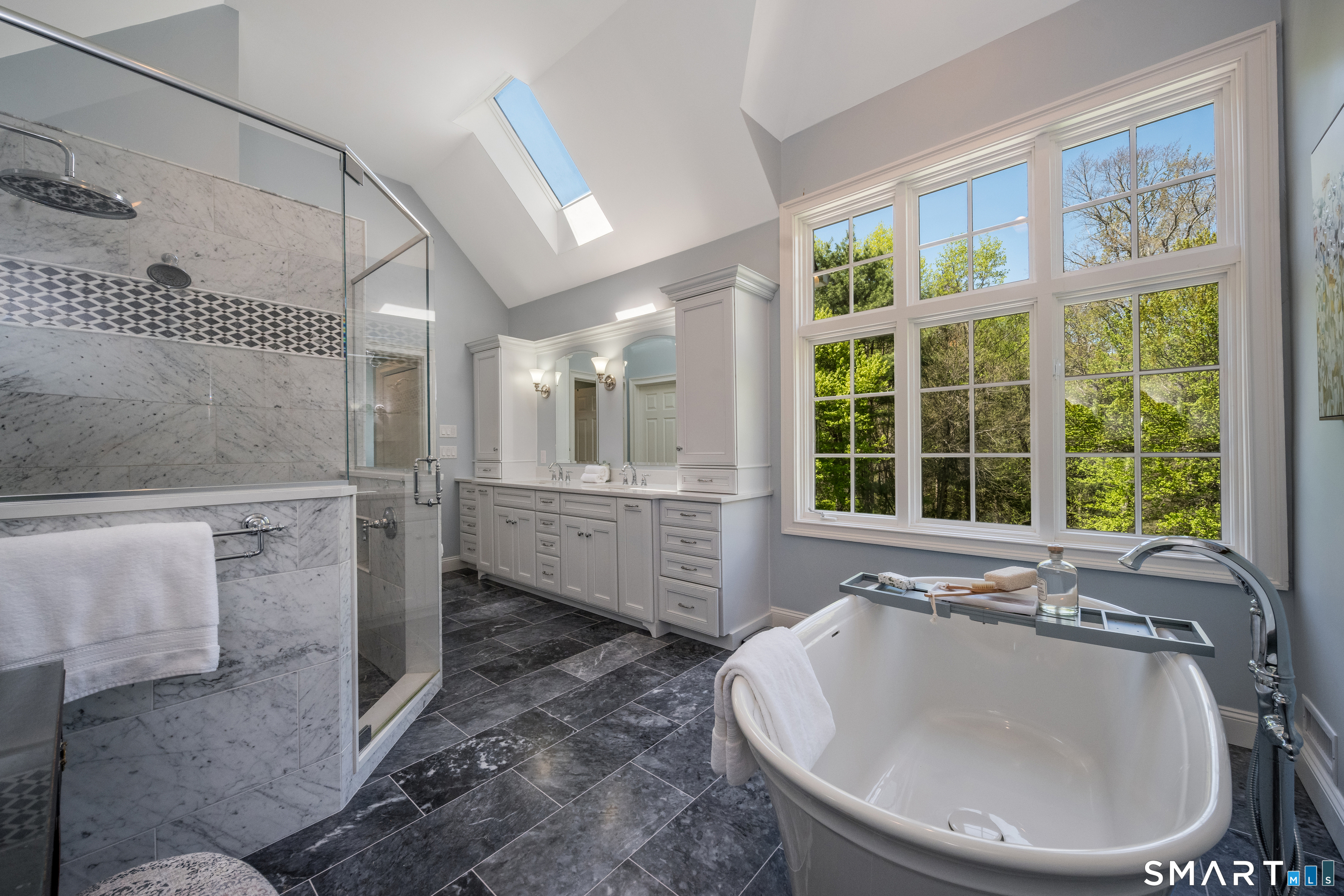 6 Timothy Way Avon CT 06001