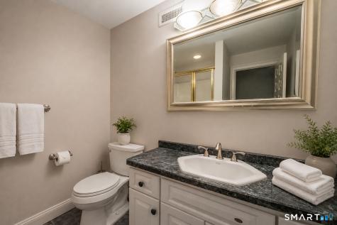 6 Timothy Way Avon CT 06001