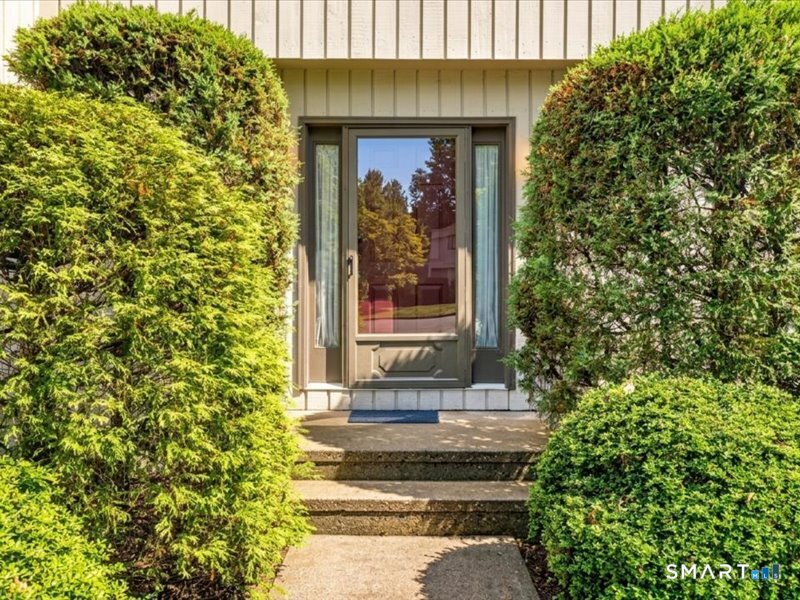 44 Overlook Avenue Groton CT 06355