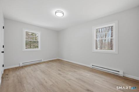 211 Forsyth Road Montville CT 06370
