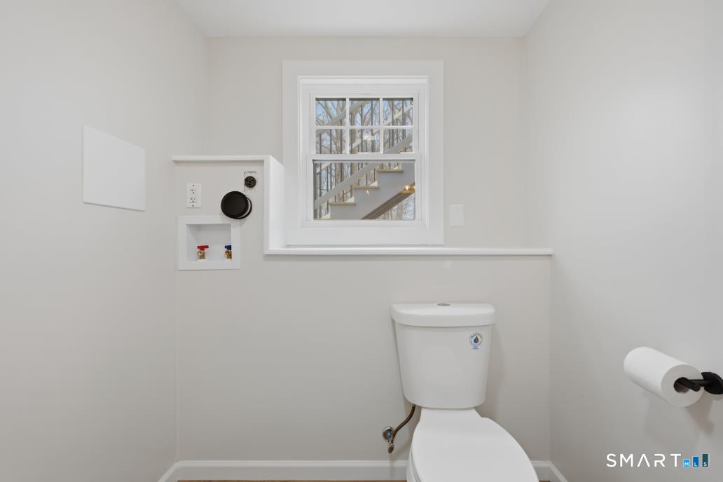 211 Forsyth Road Montville CT 06370