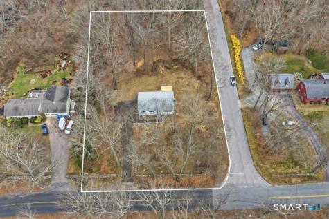 211 Forsyth Road Montville CT 06370