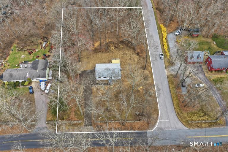 211 Forsyth Road Montville CT 06370