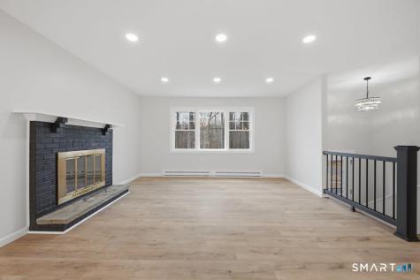 211 Forsyth Road Montville CT 06370