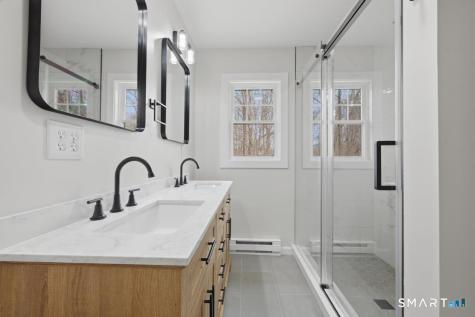 211 Forsyth Road Montville CT 06370