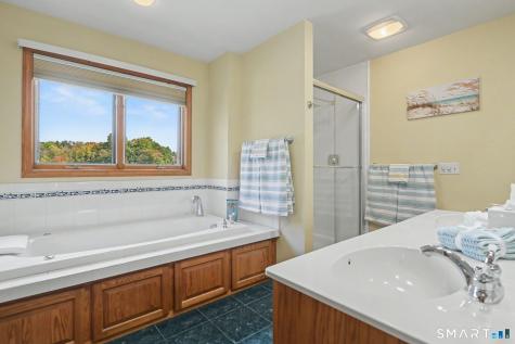 94 Tomlinson Road Seymour CT 06483