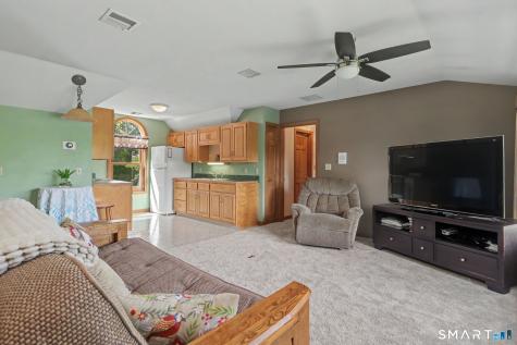 94 Tomlinson Road Seymour CT 06483
