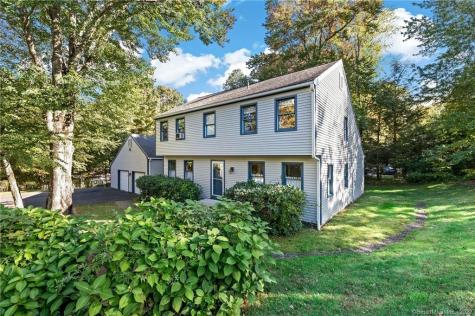 91 Strathmore Road Middlebury CT 06762