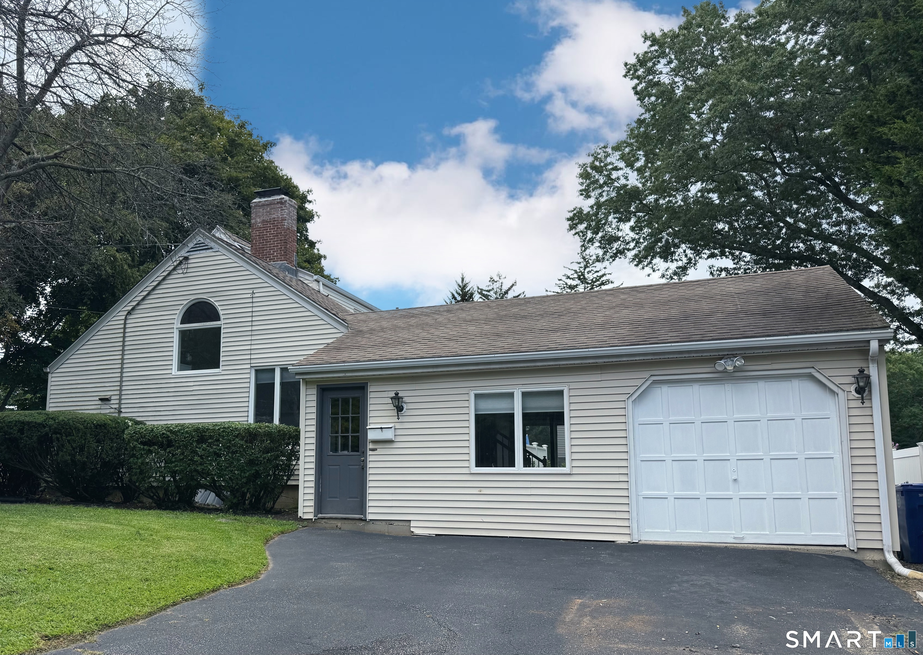 219 Anson Street Stratford CT 06614