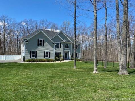 19 Garrett Road Canton CT 06019