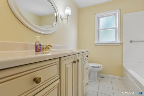 19 Palmer Road North Haven CT 06473