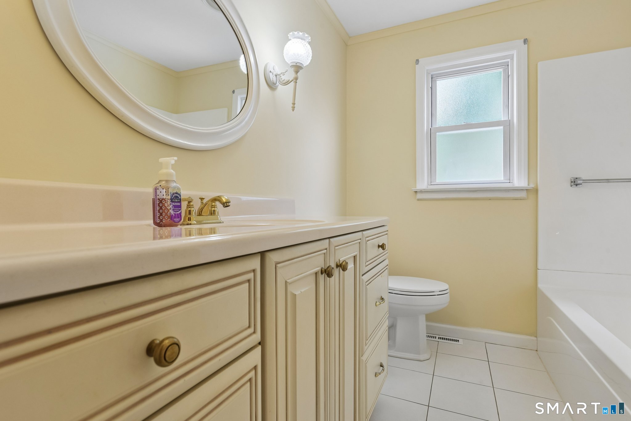 19 Palmer Road North Haven CT 06473