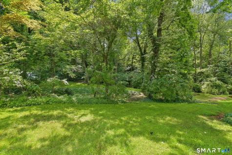 19 Palmer Road North Haven CT 06473