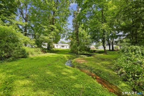 19 Palmer Road North Haven CT 06473