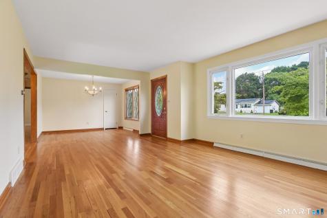 19 Palmer Road North Haven CT 06473