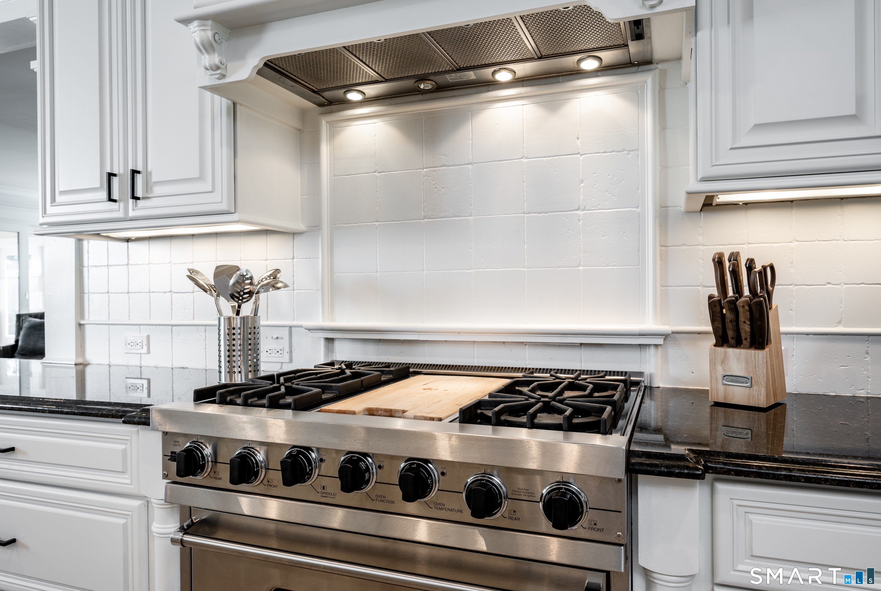 12 West Mountain Road Sharon CT 06069