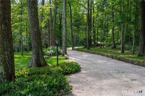 12 West Mountain Road Sharon CT 06069