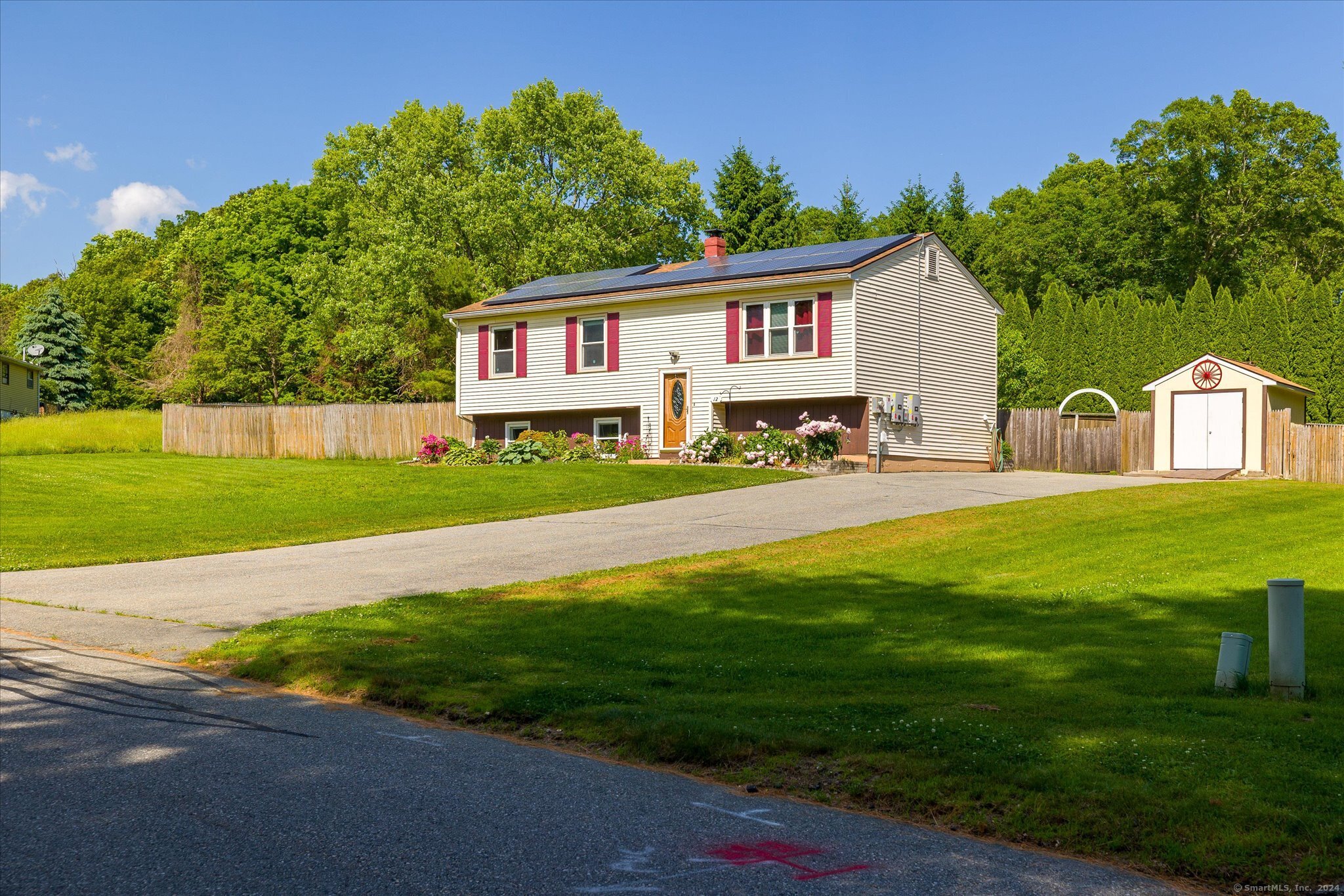 12 Nauset Avenue Killingly CT 06239