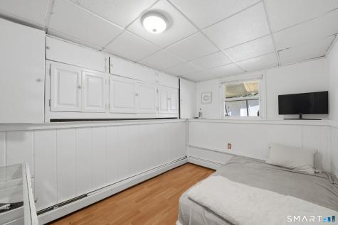 208 Sunrise Terrace Bridgeport CT 06606