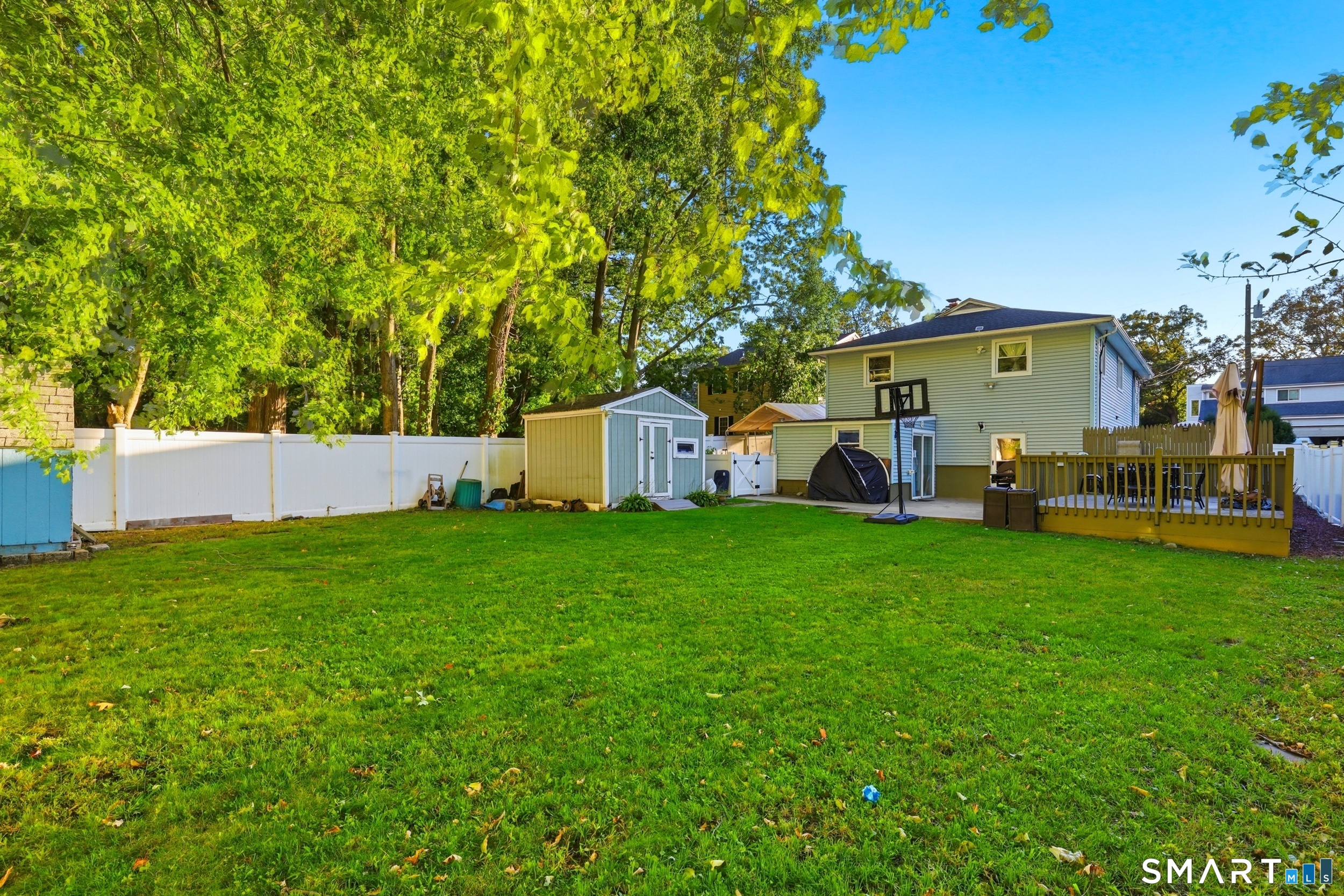 208 Sunrise Terrace Bridgeport CT 06606