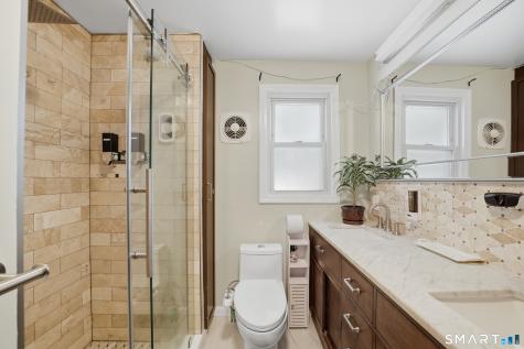 208 Sunrise Terrace Bridgeport CT 06606