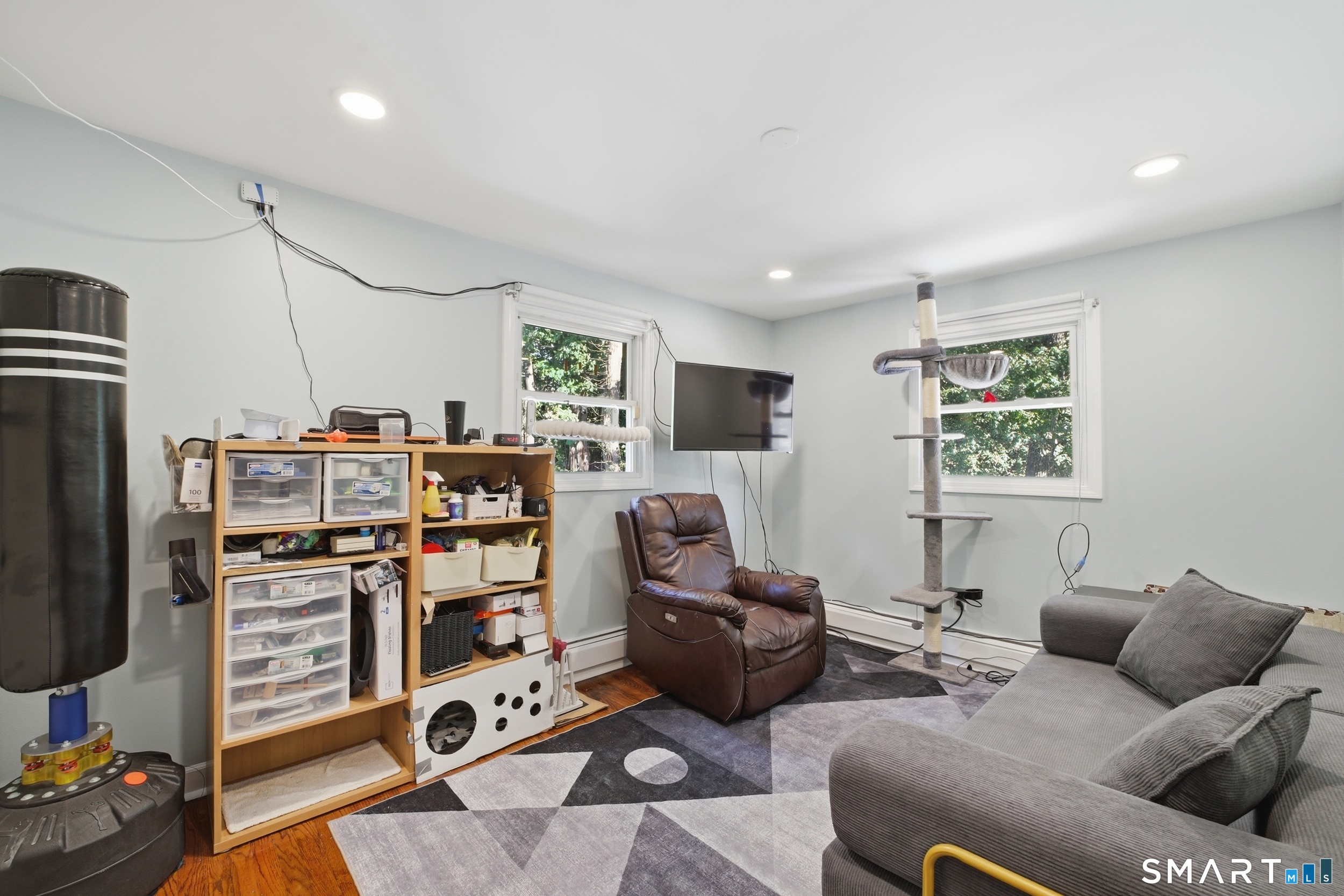 208 Sunrise Terrace Bridgeport CT 06606