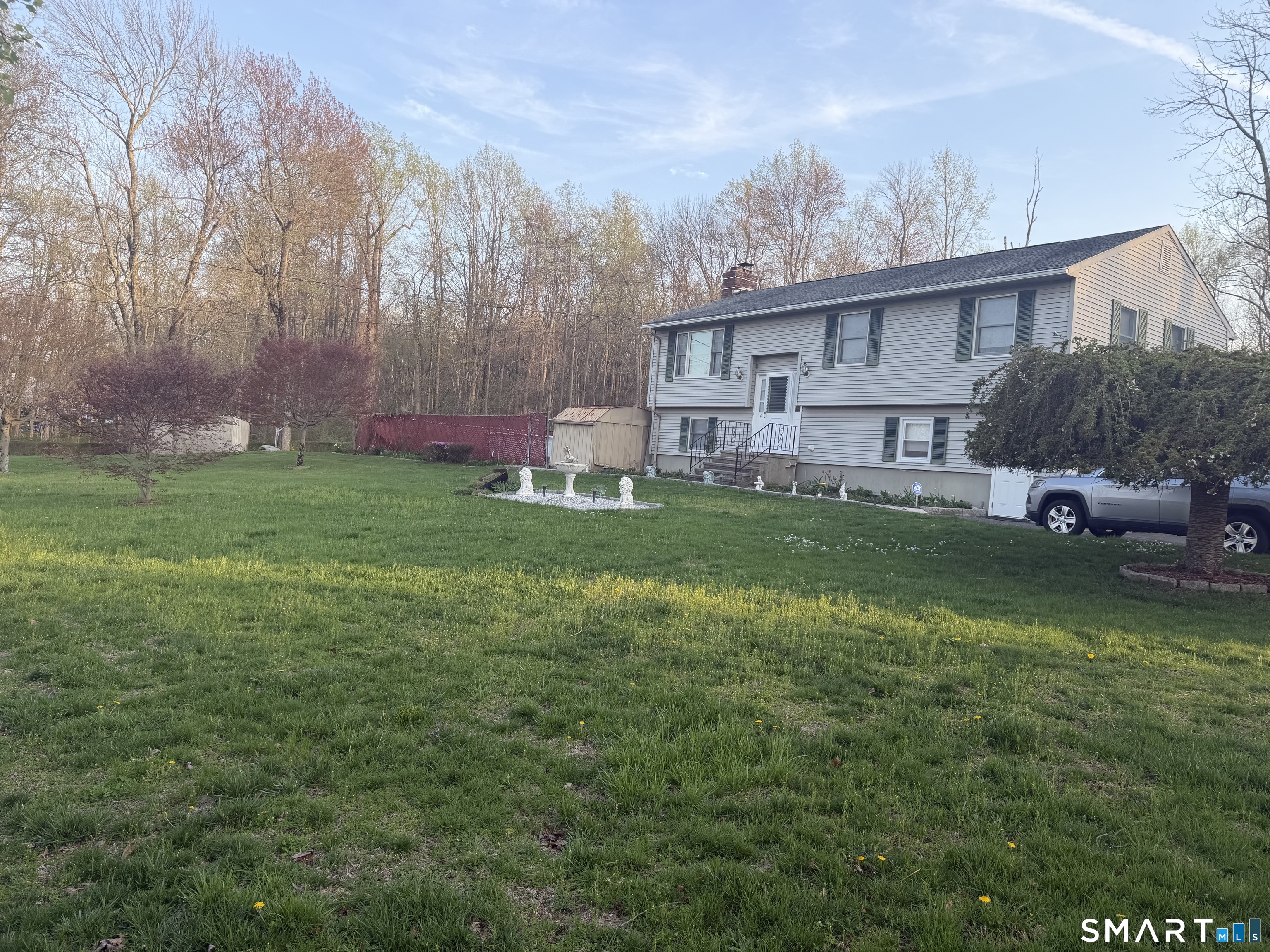 2 Ken Oaks Drive Danbury CT 06810