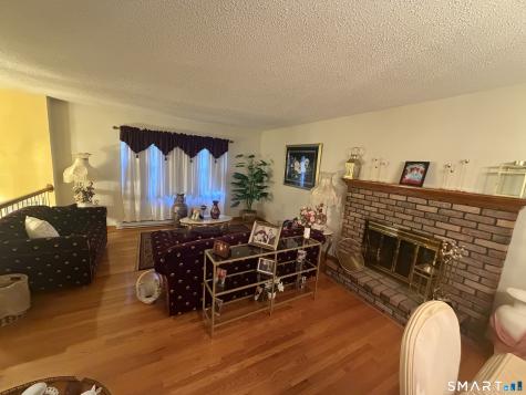 2 Ken Oaks Drive Danbury CT 06810