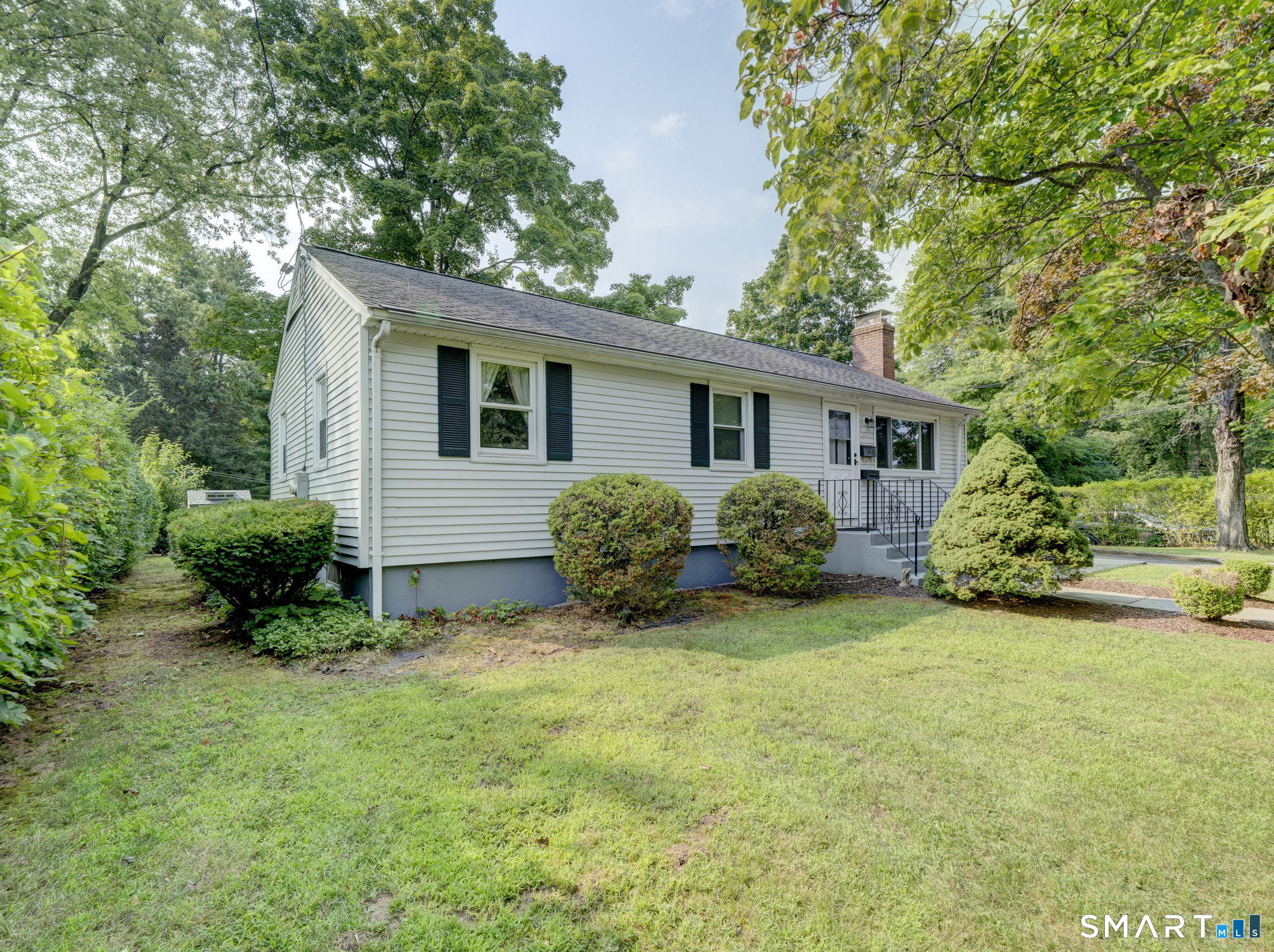 11 Forest Lane Bloomfield CT 06002