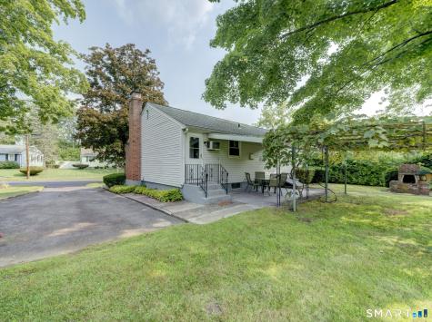 11 Forest Lane Bloomfield CT 06002