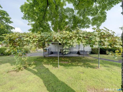 11 Forest Lane Bloomfield CT 06002