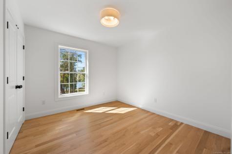 184 Kitemaug Road Montville CT 06382