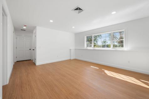 184 Kitemaug Road Montville CT 06382