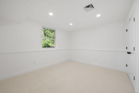 184 Kitemaug Road Montville CT 06382