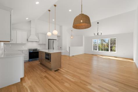 184 Kitemaug Road Montville CT 06382