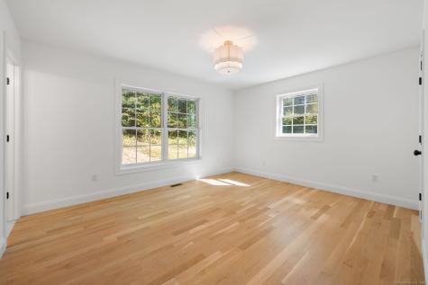 184 Kitemaug Road Montville CT 06382