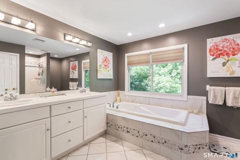 151 Lantern Park South Lane Southbury CT 06488