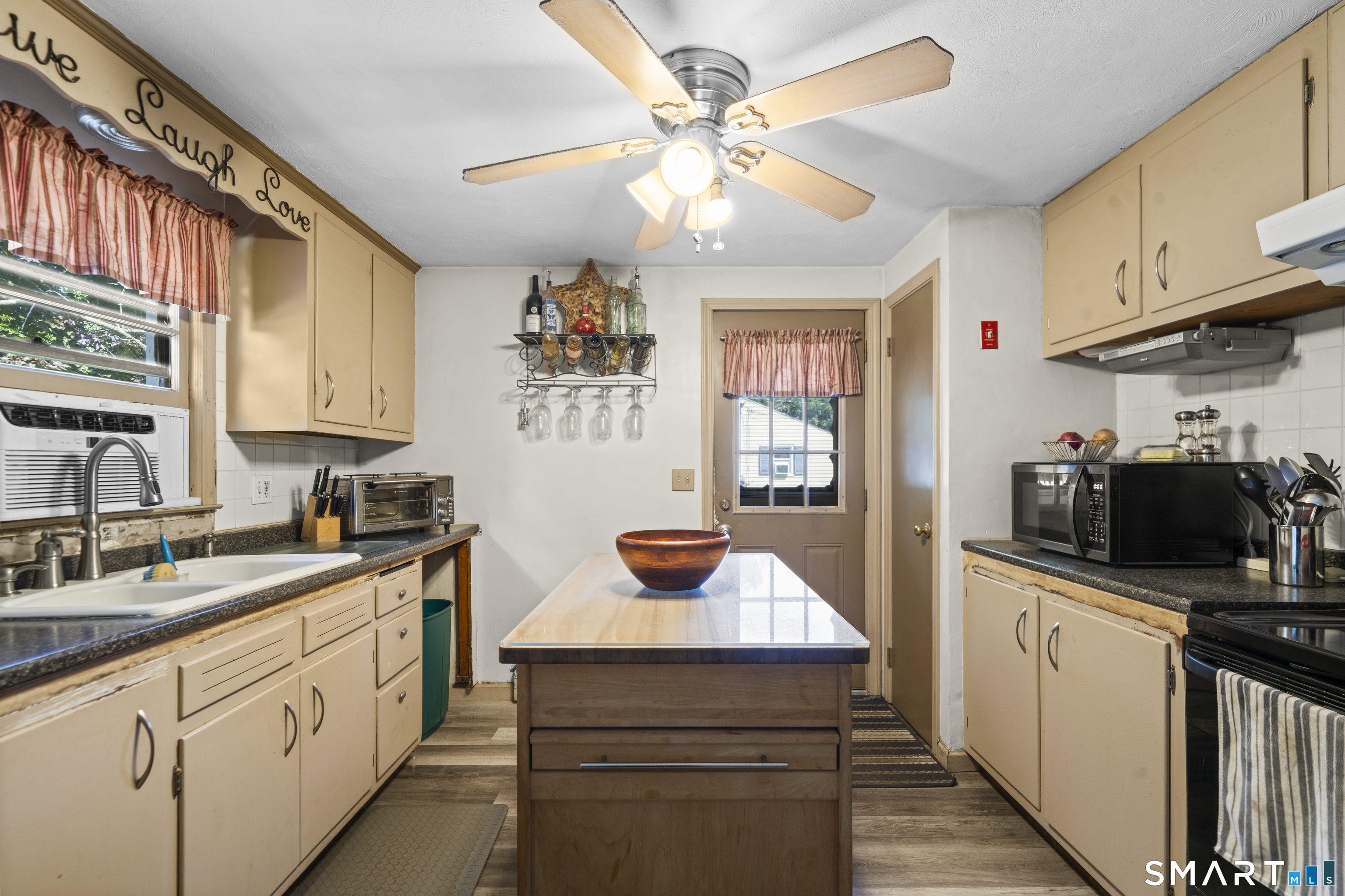 17 Lancer Drive Enfield CT 06082