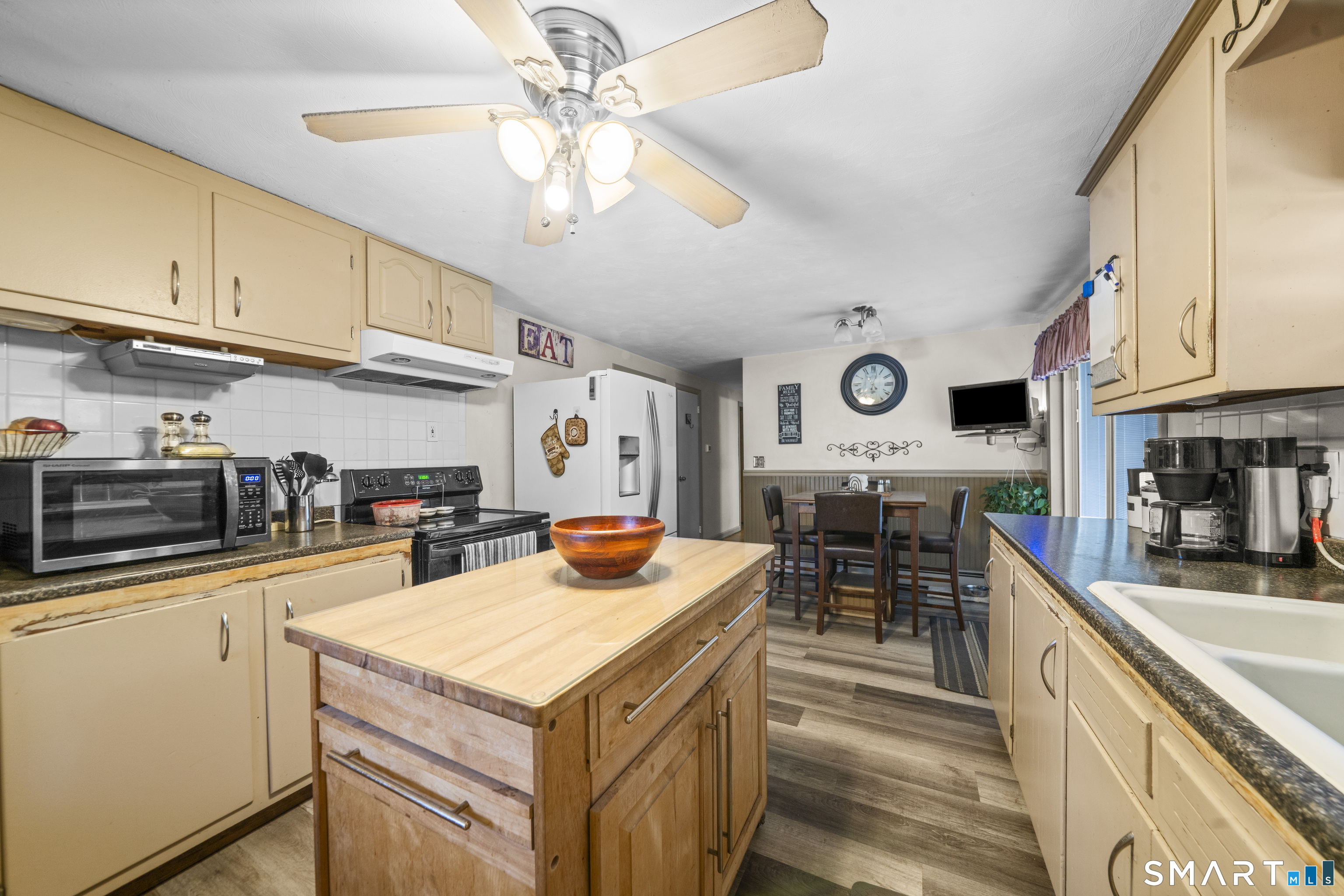 17 Lancer Drive Enfield CT 06082