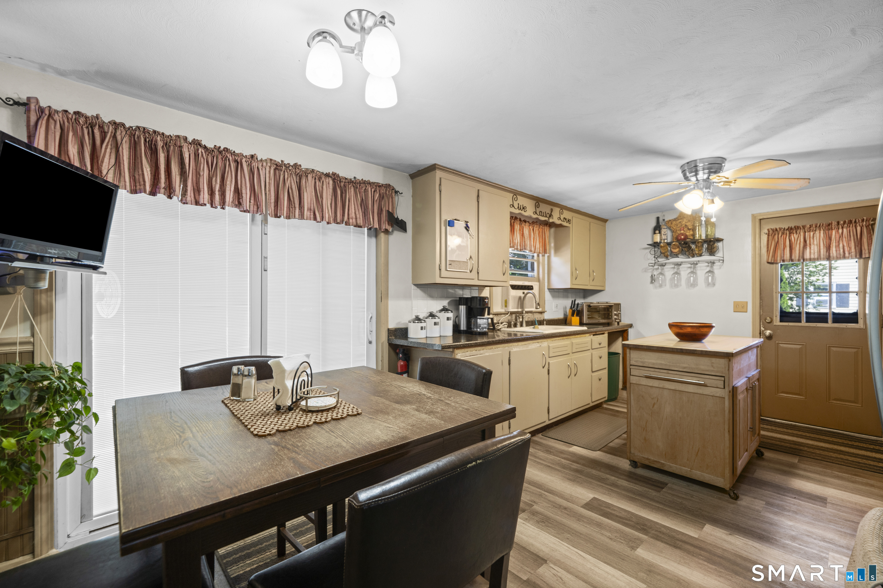 17 Lancer Drive Enfield CT 06082