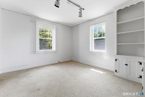 44 Granada Terrace New London CT 06320