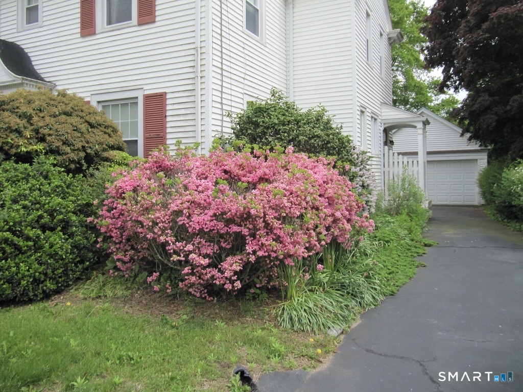 44 Granada Terrace New London CT 06320