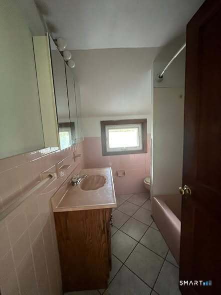 82 Porter Street Watertown CT 06795