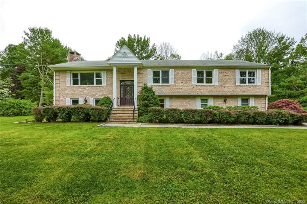 205 Thornwood Road Stamford CT 06903