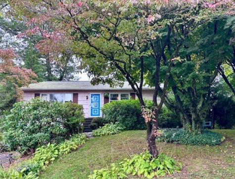 26 Clearview Drive Brookfield CT 06804