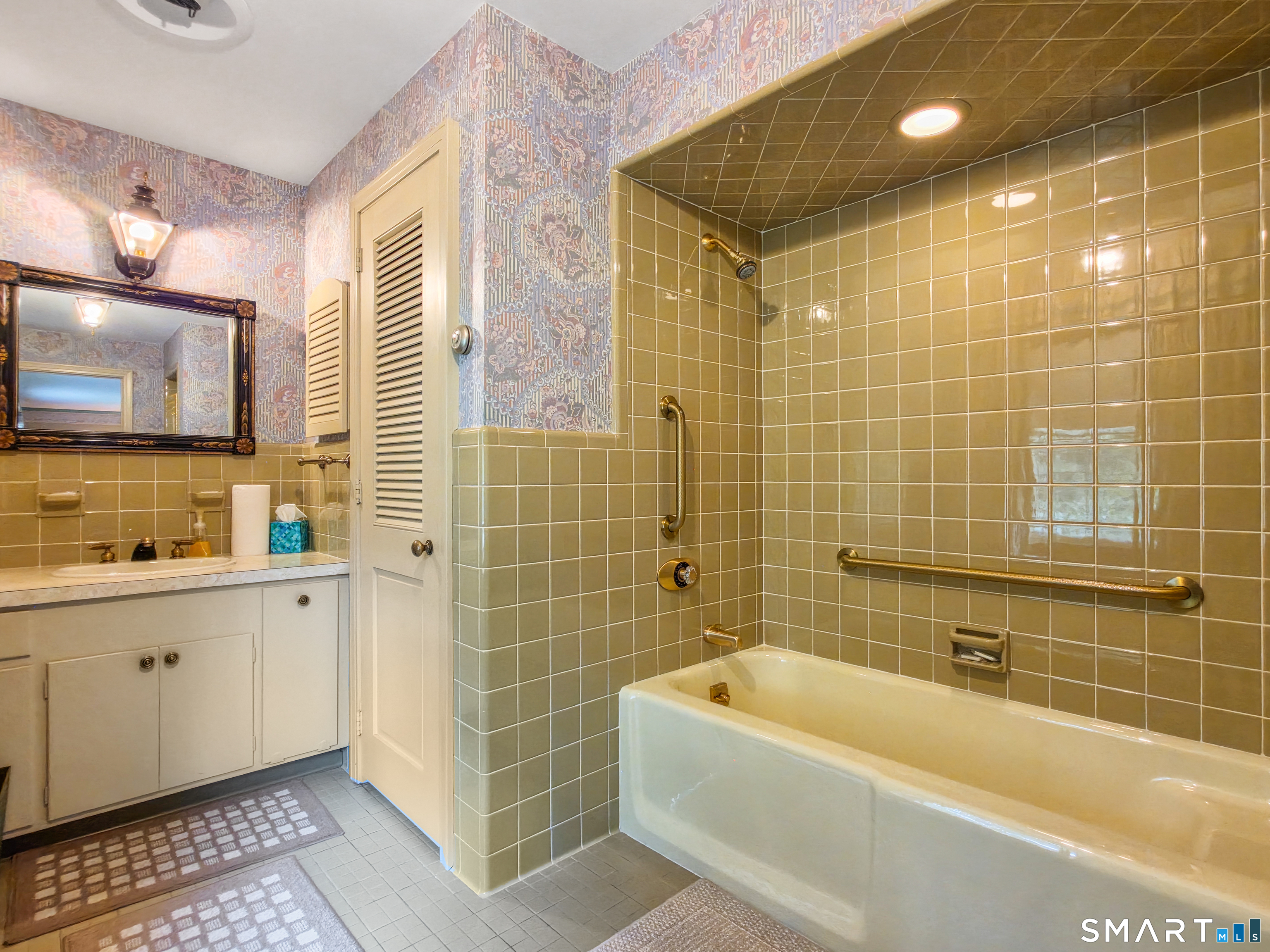 132 Roslyn Drive New Britain CT 06052