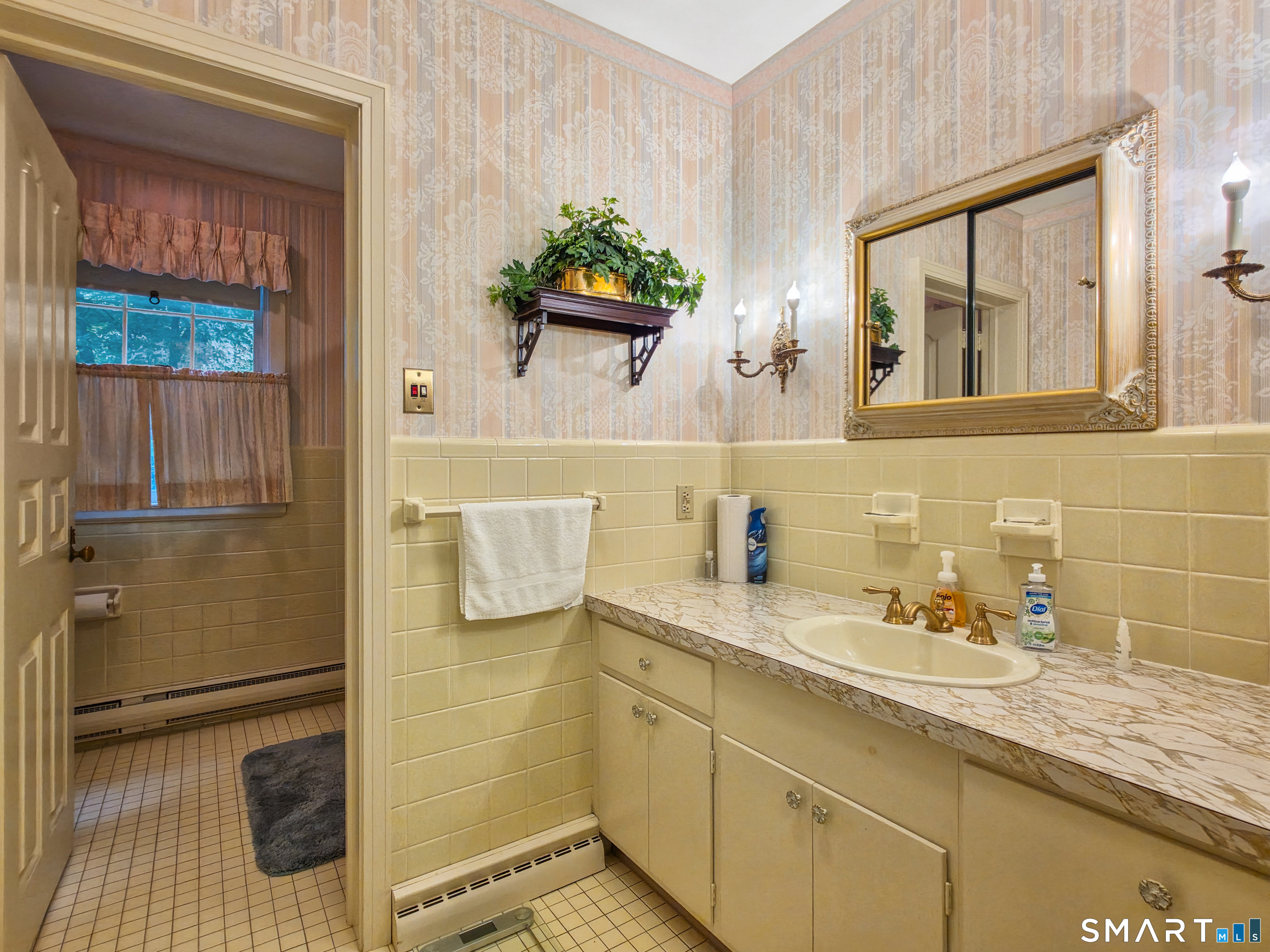 132 Roslyn Drive New Britain CT 06052